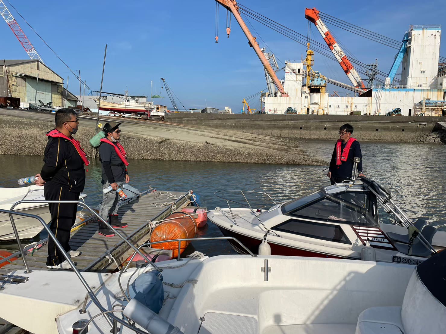 船舶免許の教習風景②(長崎サンセットマリーナ)