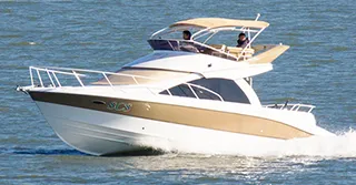 小型船舶の写真①