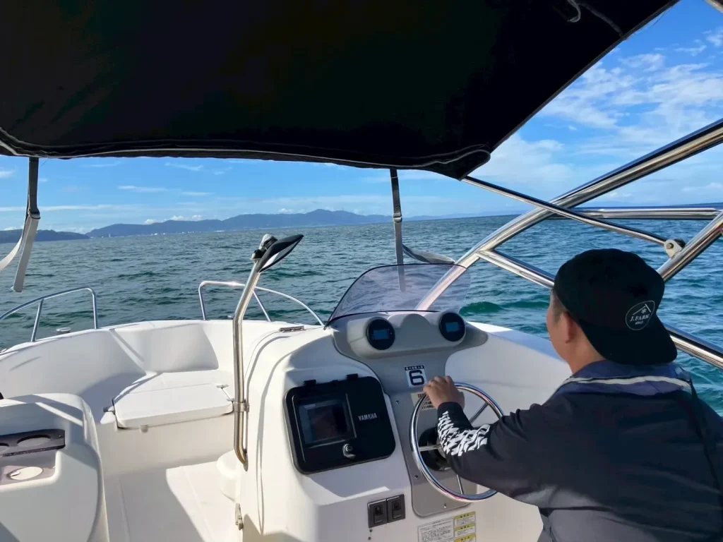 サントピアマリーナ(マリンライセンスロイヤル洲本教室)にて船舶免許を取得